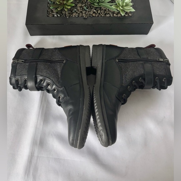 UGG WOMENS KESEY BLACK LEATHER & WOOL BLEND FELTED UPPER SIDE ZIPPER SZ 7 - Picture 11 of 15